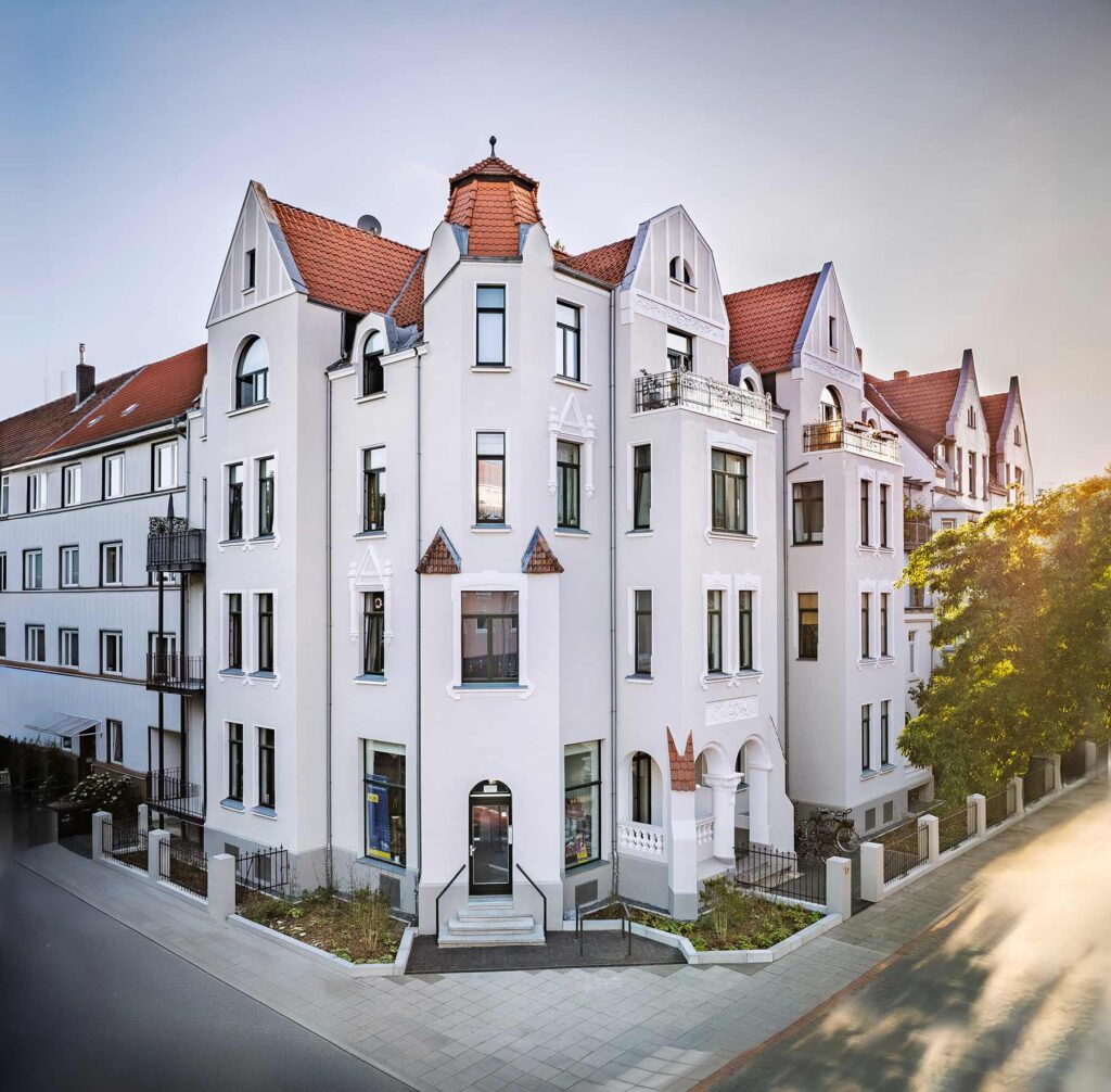 Aufnahme des Eckgebäudes Abelmannstraße von vorn